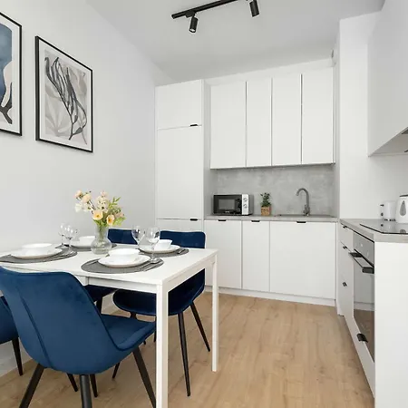 Nowoczesny Z Balkonem I Parkingiem W Garazu Podziemnym Blisko Spodka By Renters * كاتوفيتسه